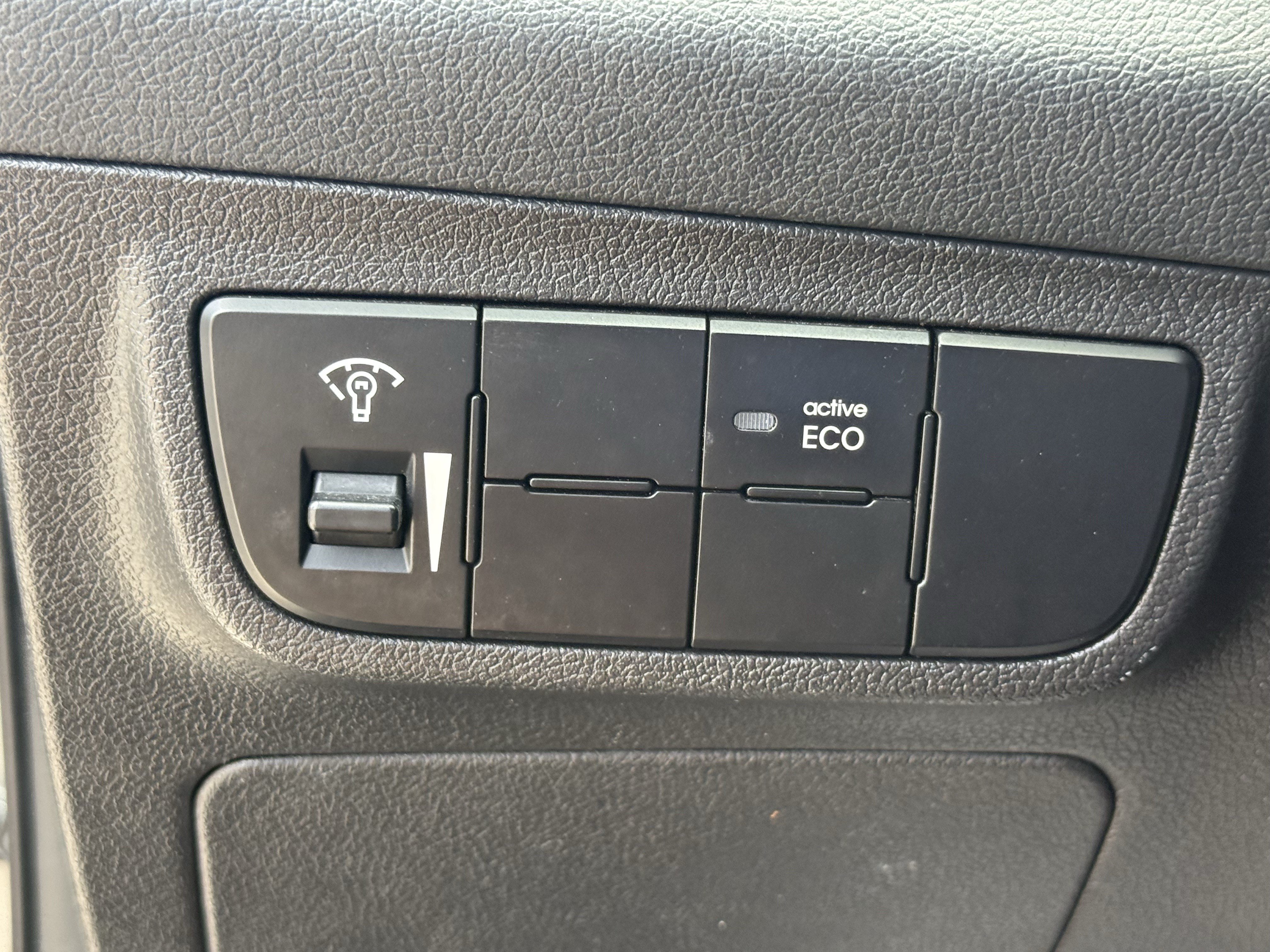 Used 2016 Matte Gray Hyundai Turbo image 25