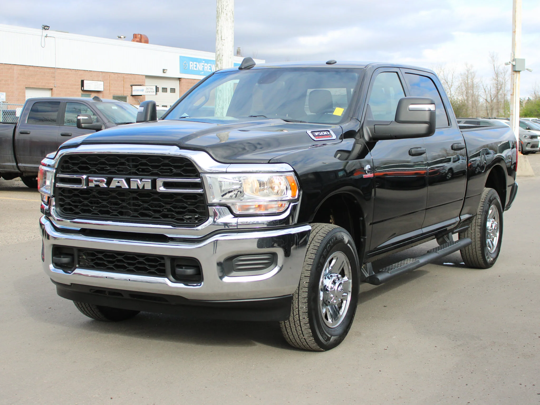 Certified Used 2023 Black RAM Tradesman * No Accidents | Diesel | Rear Air Suspension | Bedliner | Apple CarPlay | Backup Camera image 12