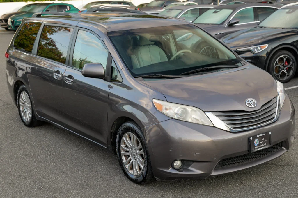 Used 2011 Predawn Gray Mica Toyota XLE image 9
