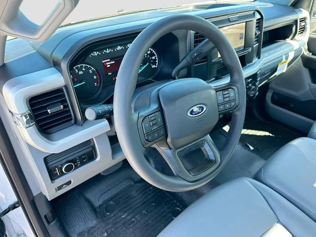 New 2026 Oxford White Ford XL image 6