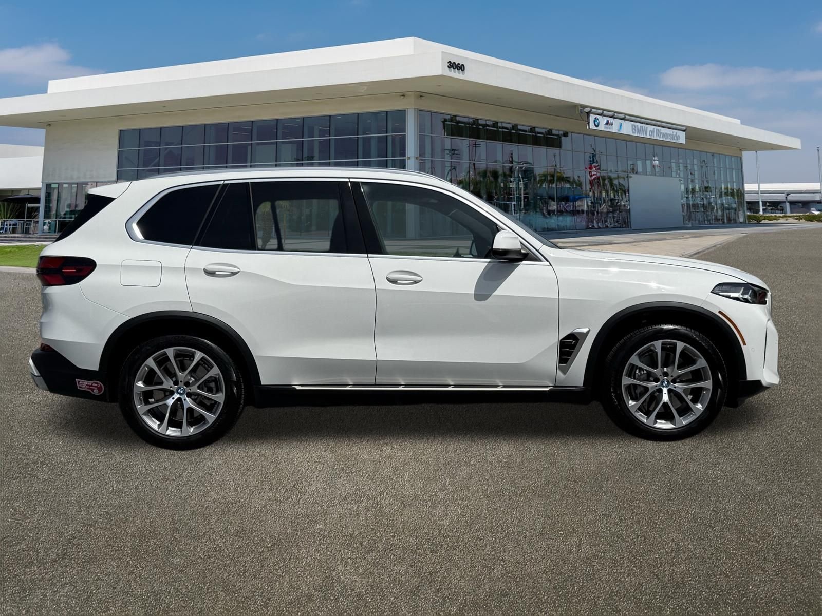 Certified Used 2024 Alpine White BMW xDrive50e image 12