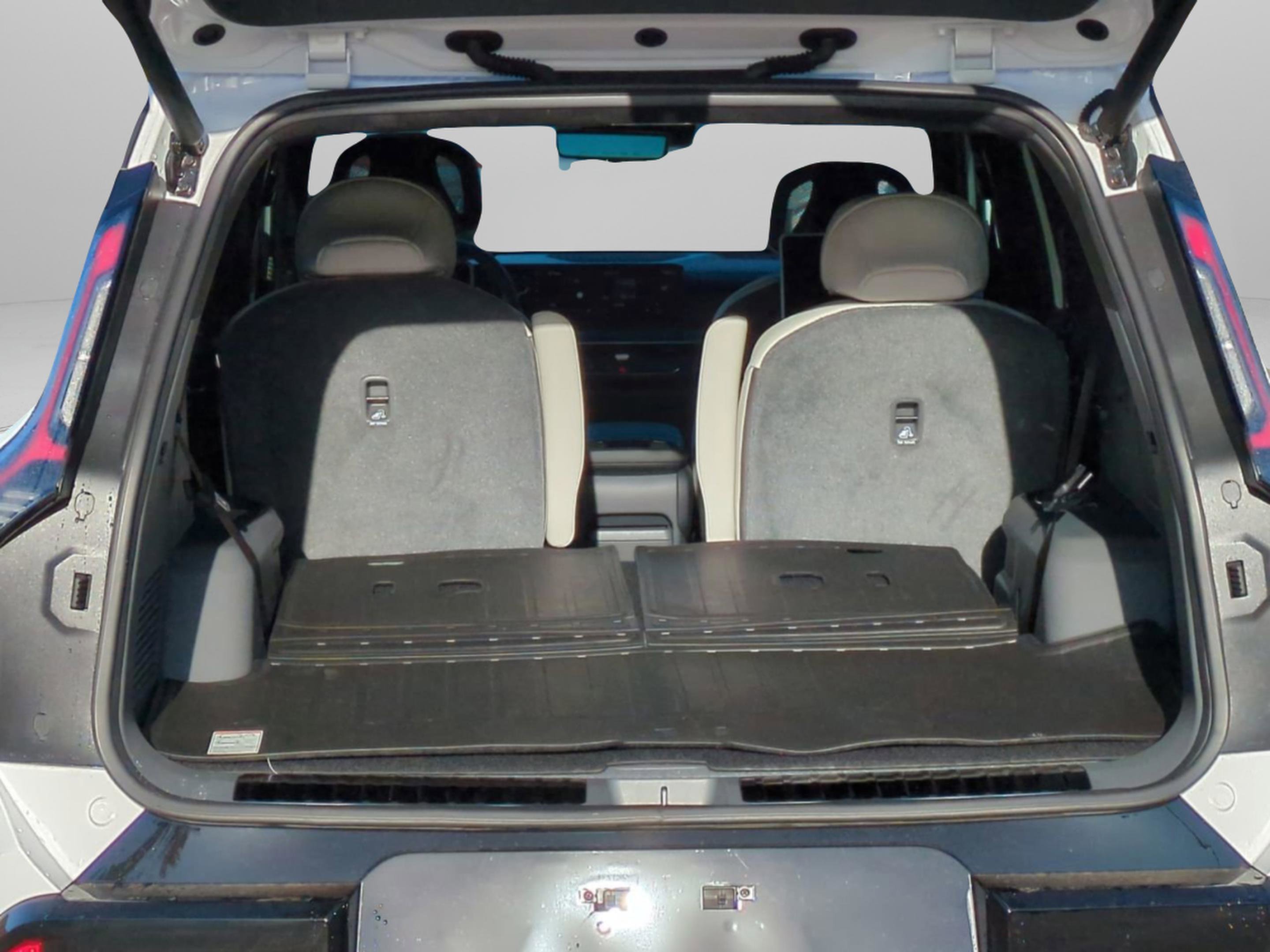 New 2026 Glacial White Pearl Kia GT-Line image 14