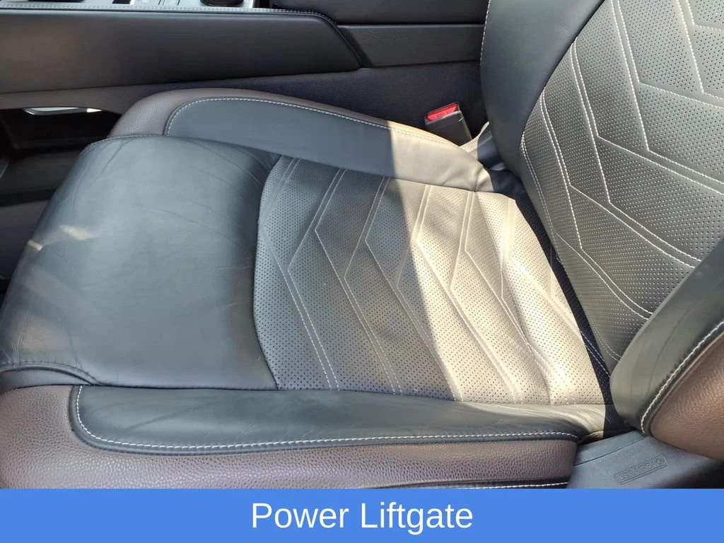 Used 2023 White Nissan Platinum 4WD image 20