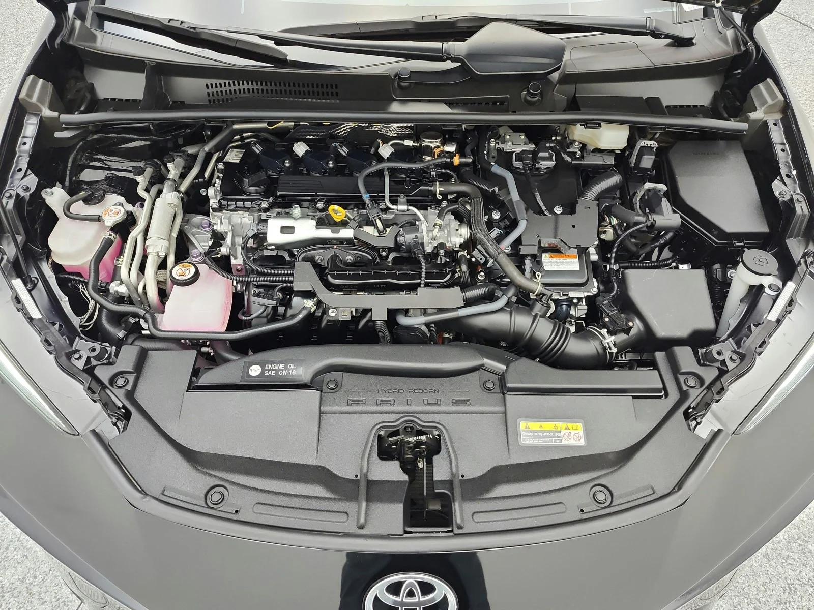 Used 2025 Midnight Black Metallic Toyota XSE image 17
