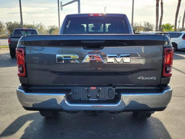 New 2026 Granite Crystal Metallic Clear-Coat Exterior Paint RAM Tradesman image 6