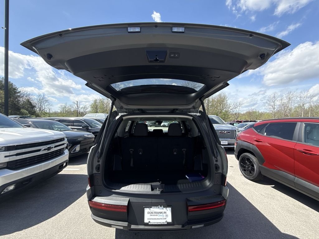 New 2026 Gray Hyundai SE image 23