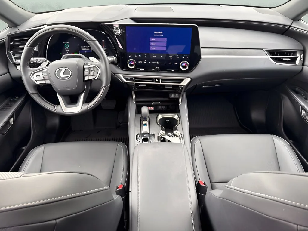 Used 2025 White Lexus RX 350h image 15