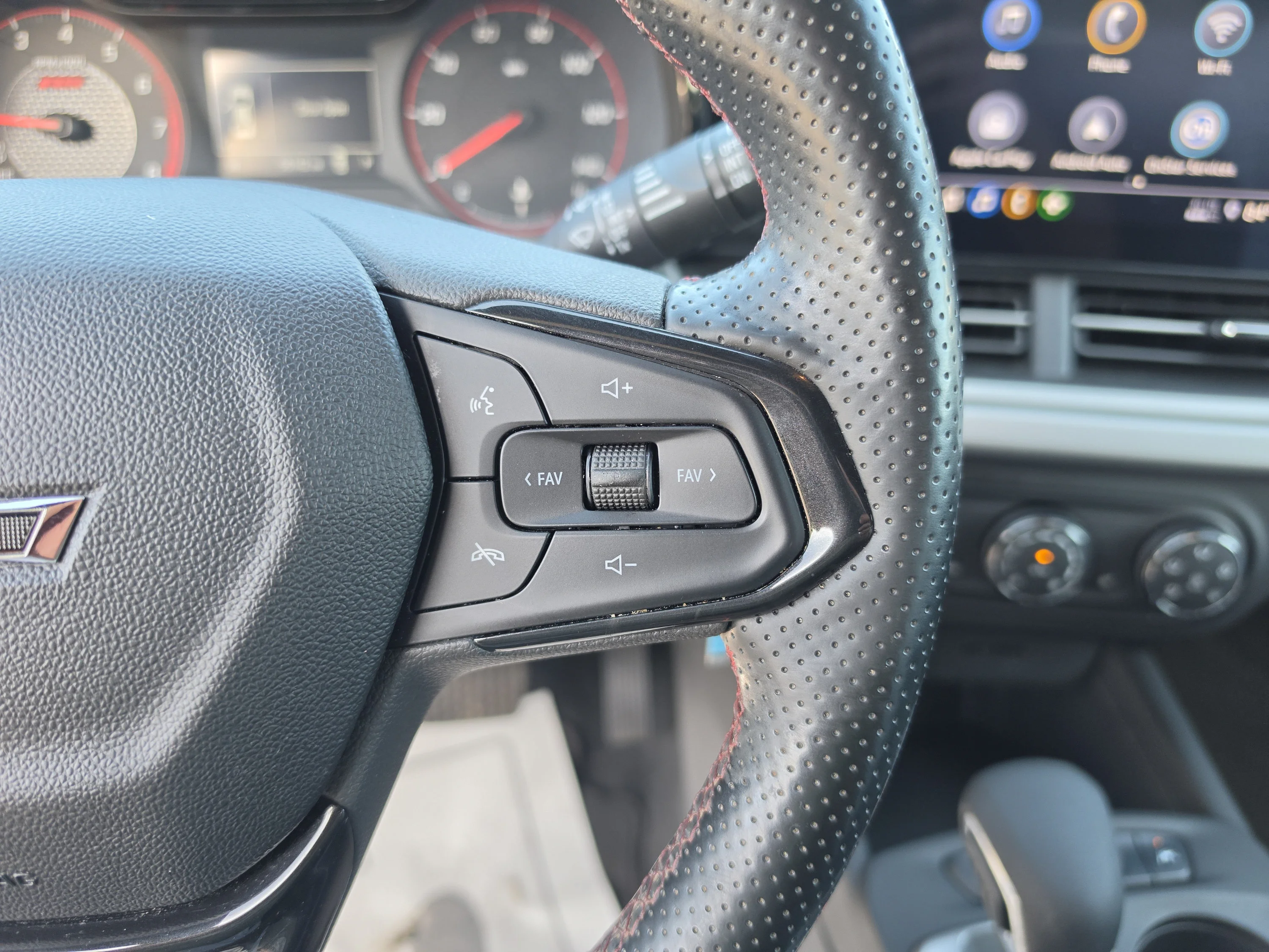 Used 2024 Fountain Blue Chevrolet 1RS image 33