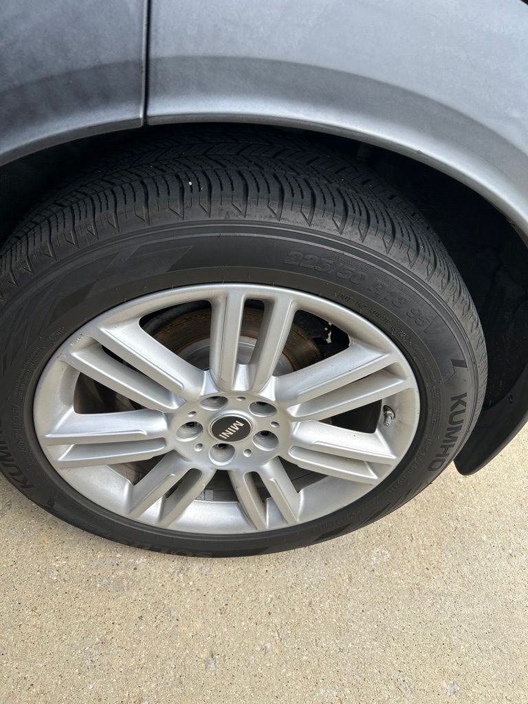 Used 2019 Silver Metallic MINI Signature image 5