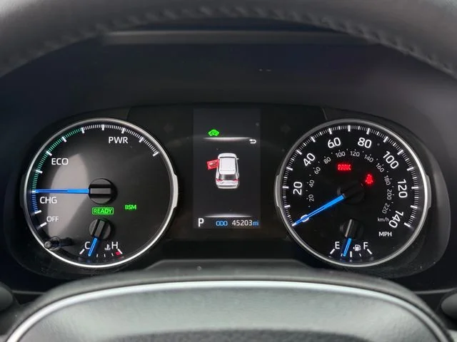 Used 2022 Black Toyota SE image 18