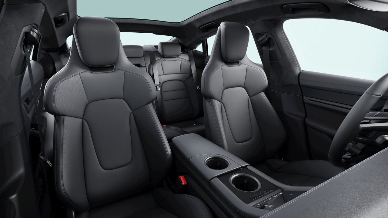 Certified Used 2023 Chalk Porsche GTS image 7
