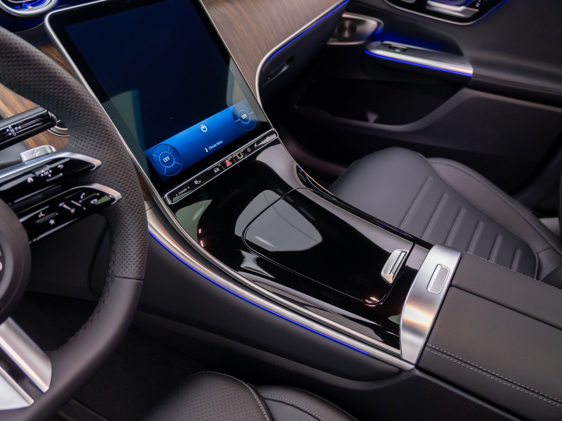 New 2027 Black Mercedes-Benz GLC 300 Coupe image 12