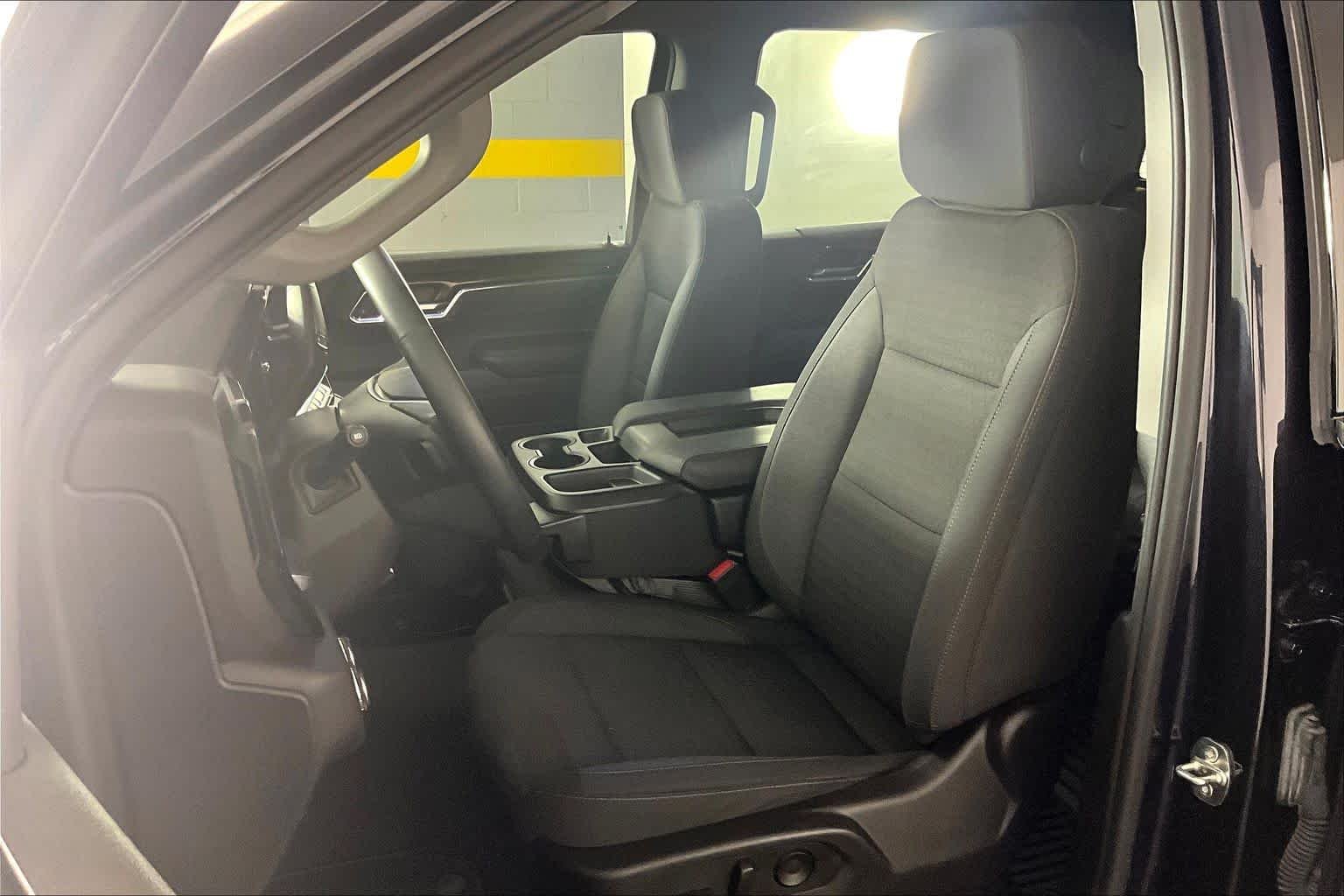 2024 GMC Sierra 1500 Elevation - Photo 8