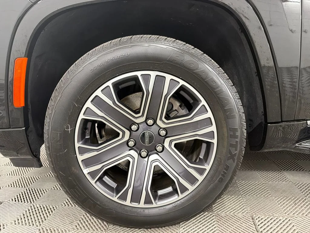 Certified Used 2025 Black Jeep Base image 13