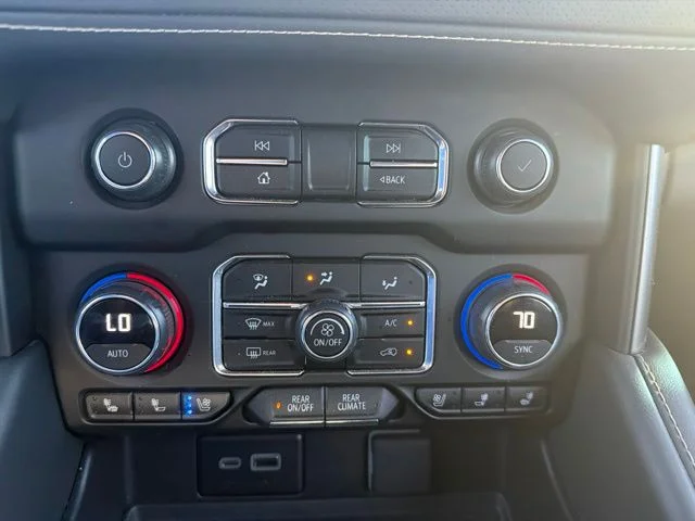 Used 2024 White Chevrolet Premier image 23