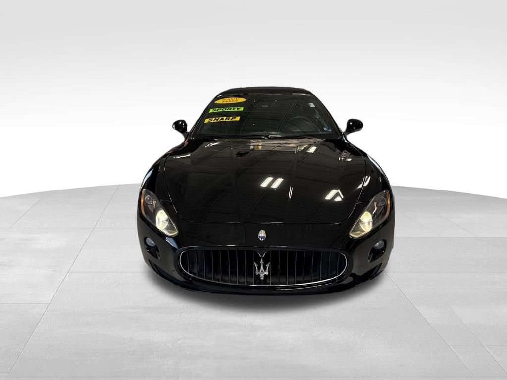 Used 2010 Black Maserati Base image 8
