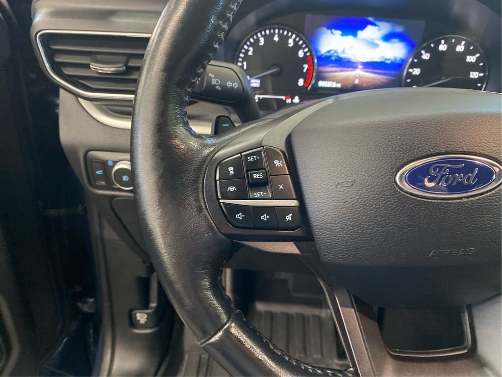 Used 2020 Blue Ford XLT image 15