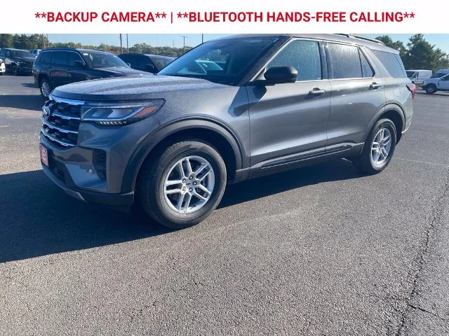 New 2026 Carbonized Gray Metallic Ford Active image 3