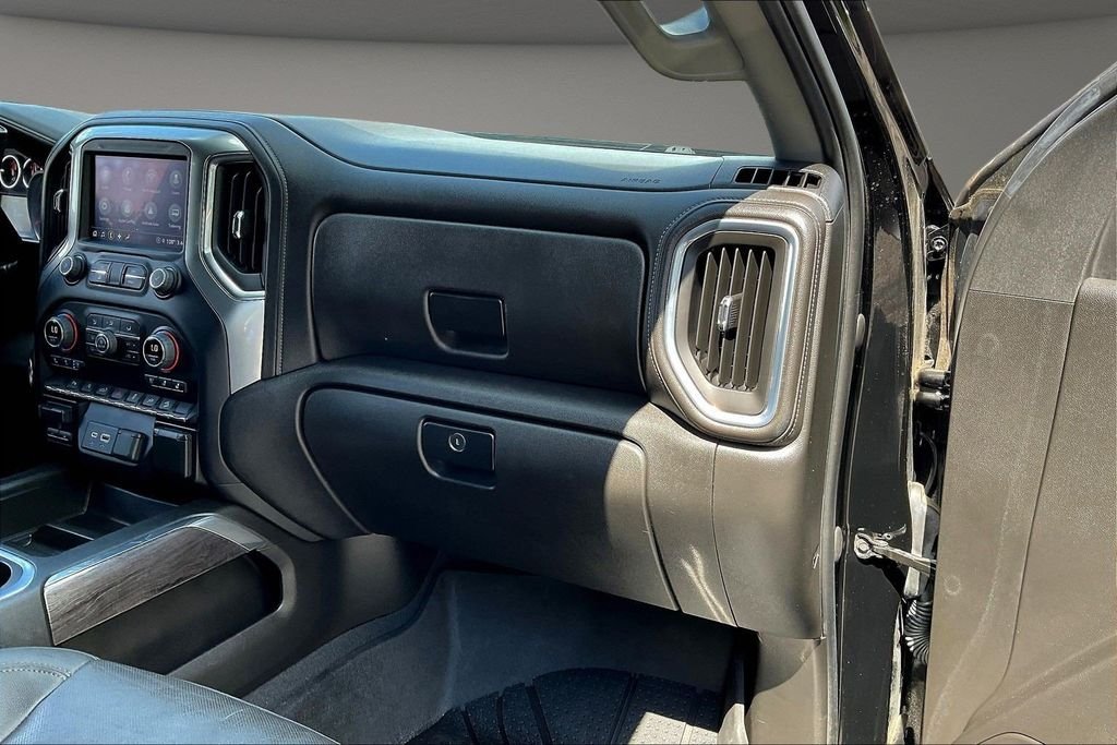 Used 2022 Black Chevrolet LTZ image 29