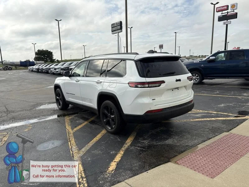 Used 2021 Bright White Clearcoat Jeep Altitude image 3