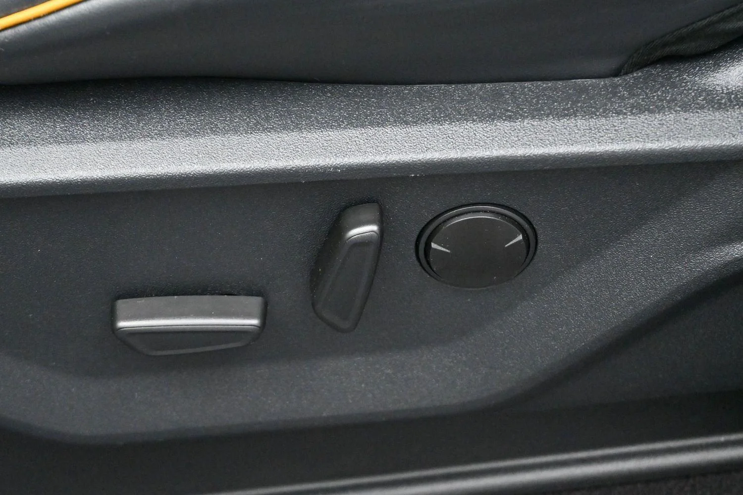 Used 2023 Iconic Silver Ford Tremor image 13
