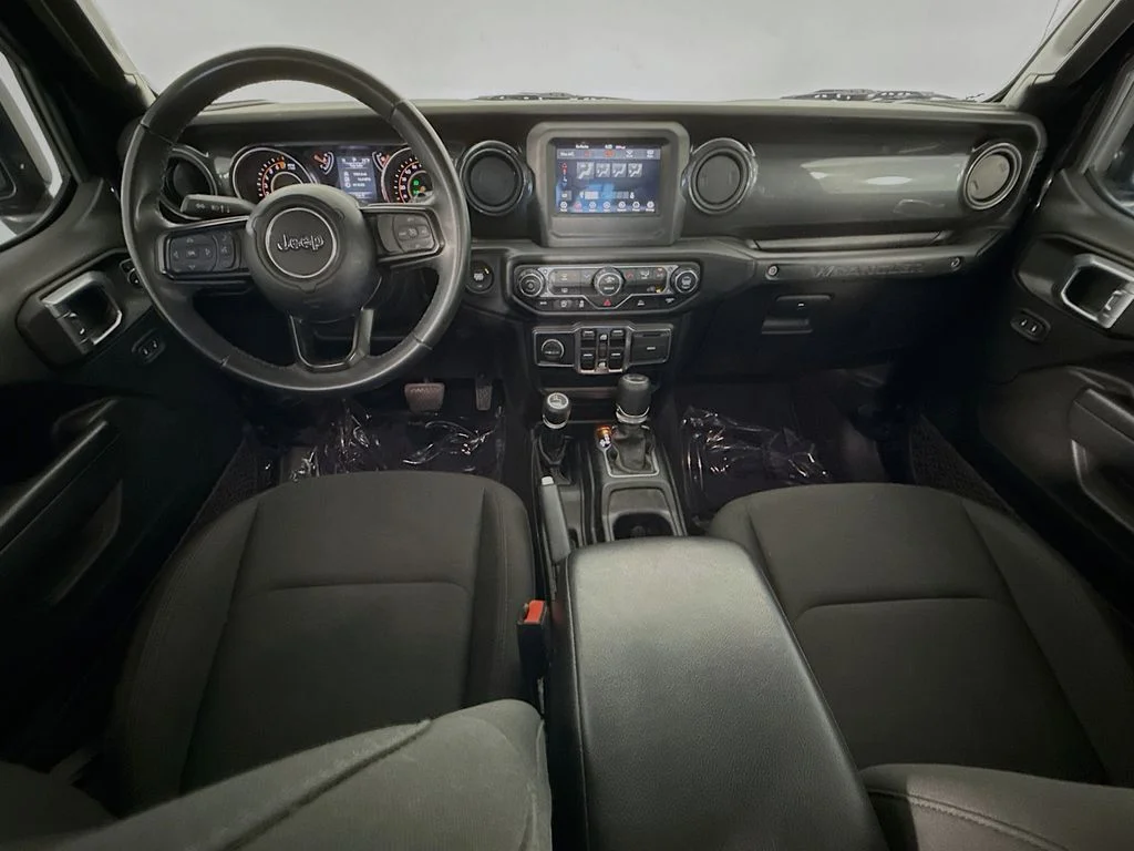 Used 2022 Black Jeep Unlimited Sport Altitude image 21