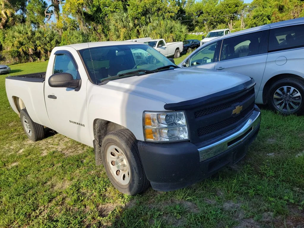 Used 2013 White Chevrolet Work Truck image 1