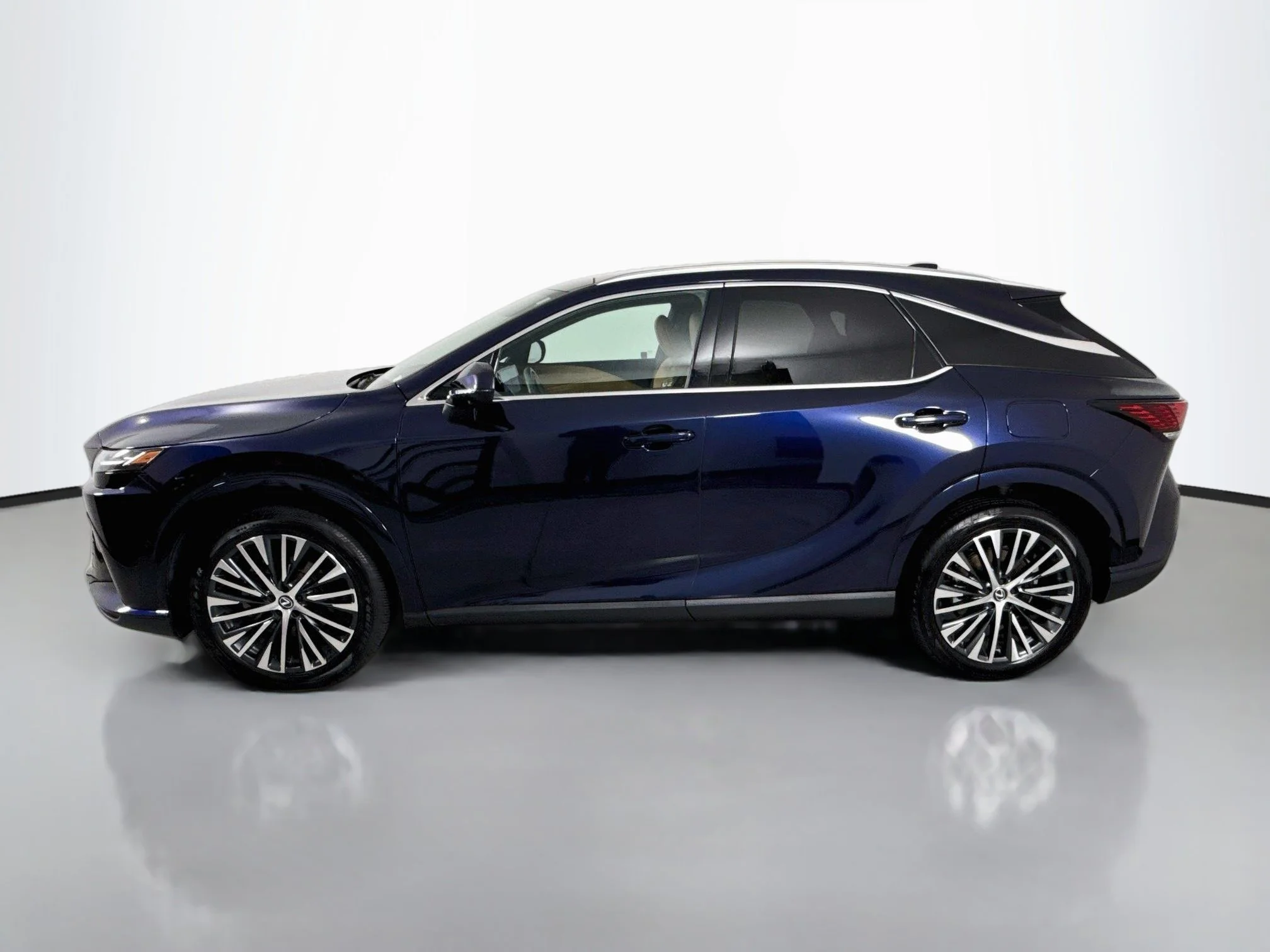 Certified Used 2025 Nightfall Mica Lexus 350h Premium Plus image 4