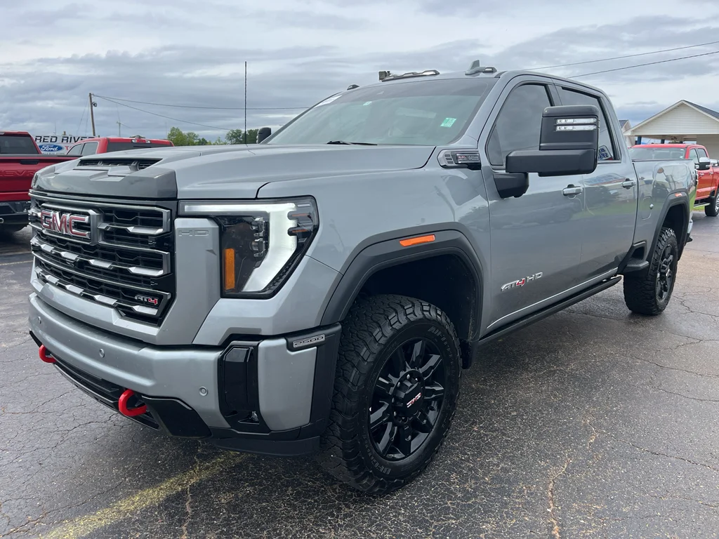 2026 GMC Sierra 4WD Crew Cab Standard Box AT4's photo