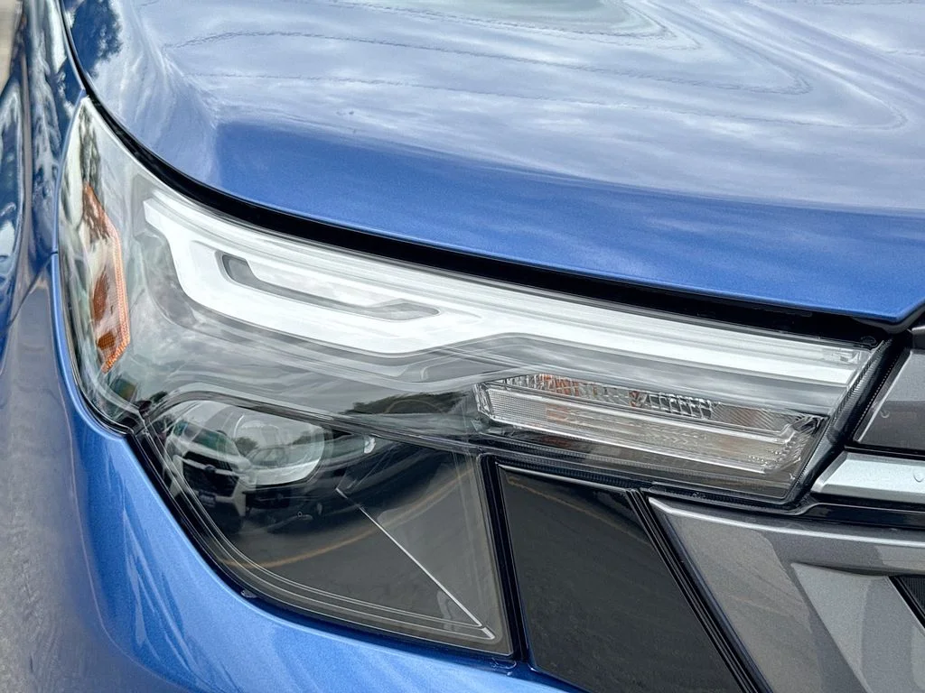 New 2026 DAYBREAK BLUE PEARL Subaru Premium Hybrid image 40