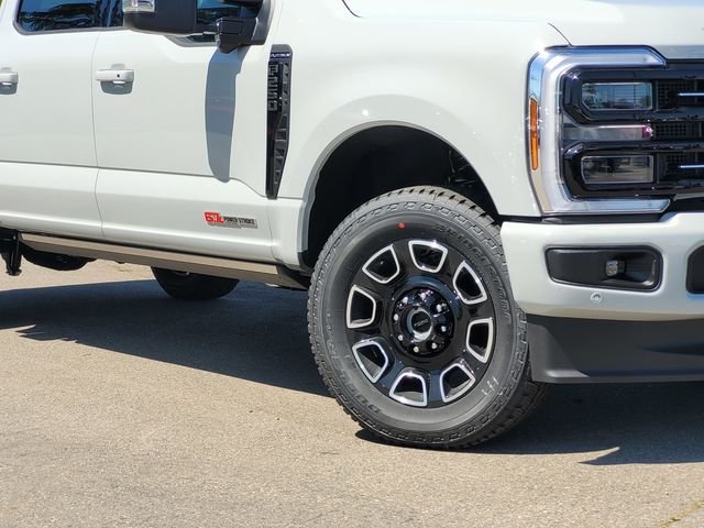 New 2026 White Ford Platinum image 2