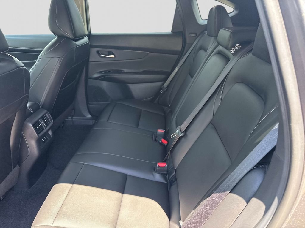 Used 2025 Gray Nissan SV image 15