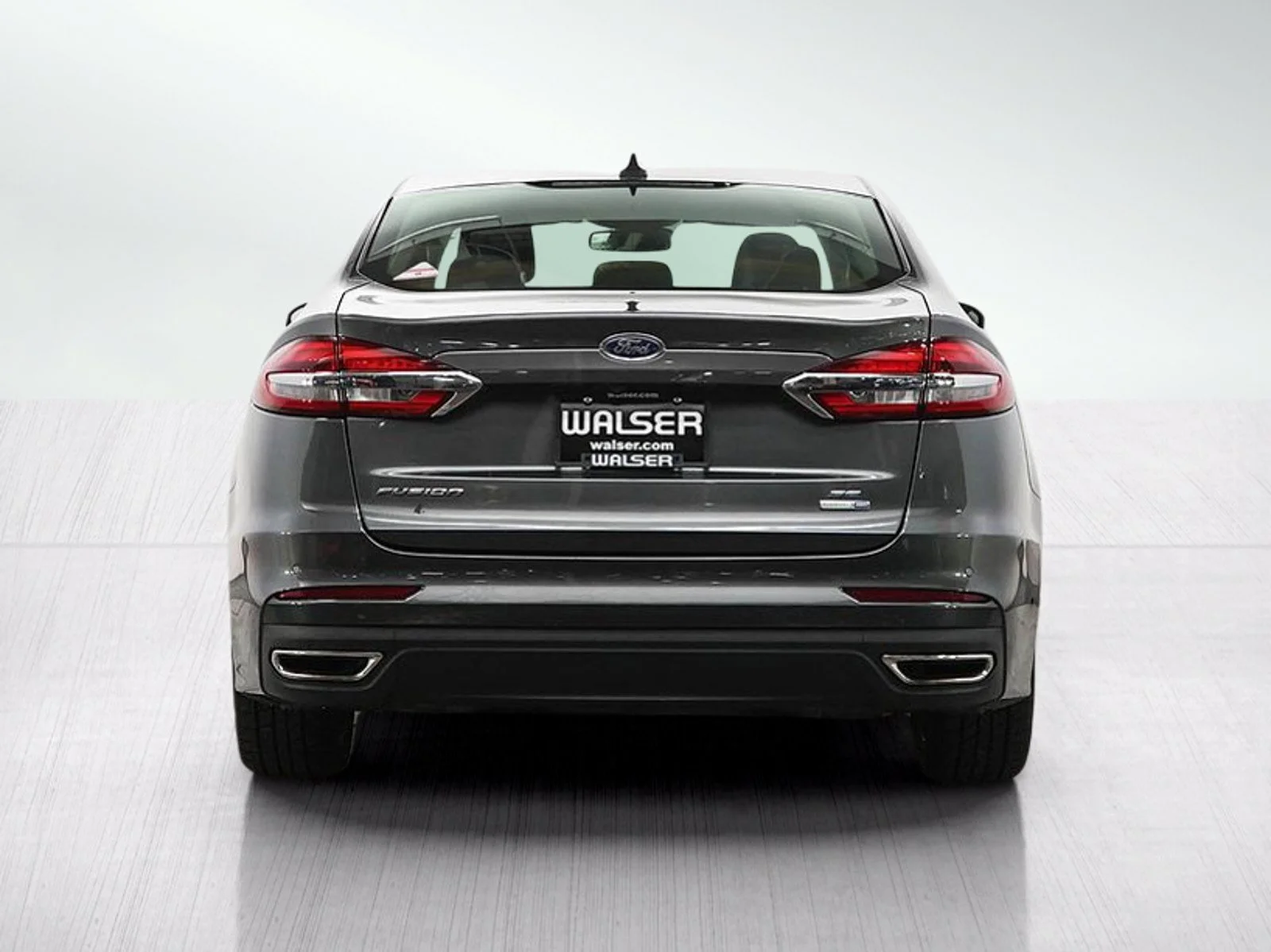 Used 2020 Magnetic Ford SE image 4