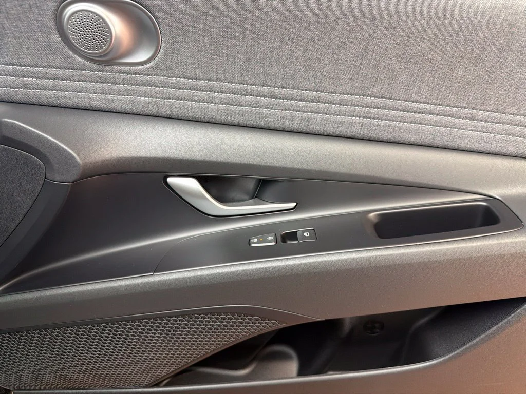 New 2026 Amazon Gray Hyundai SEL Sport Plus image 13