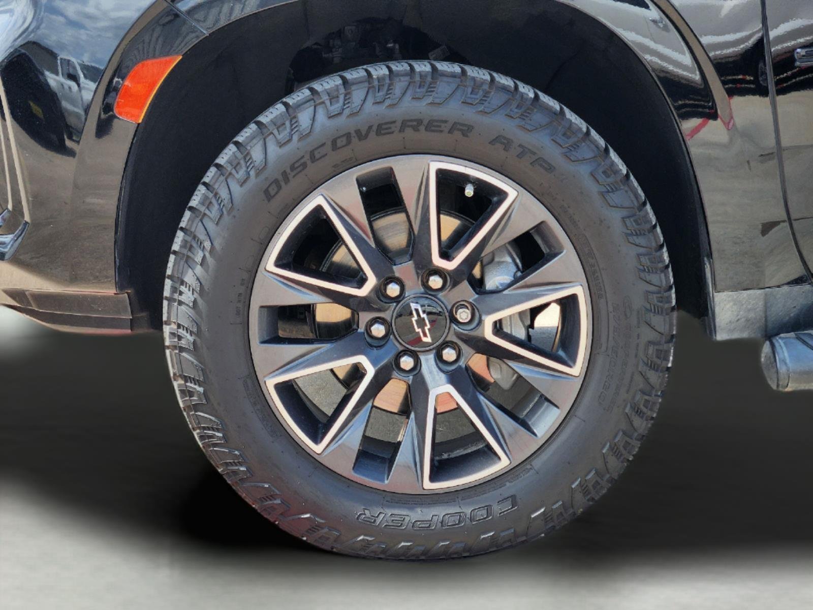 Certified Used 2023 BLACK Chevrolet Z71 image 10