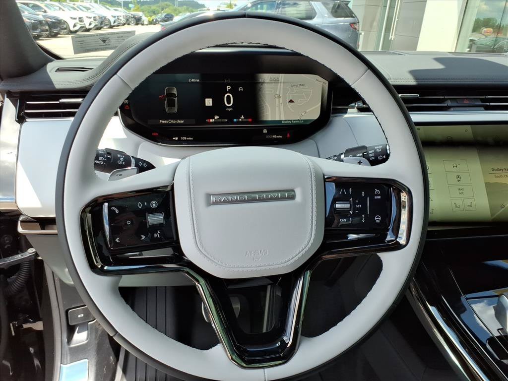 New 2026 Santorini Black Metallic Land Rover Dynamic SE image 15