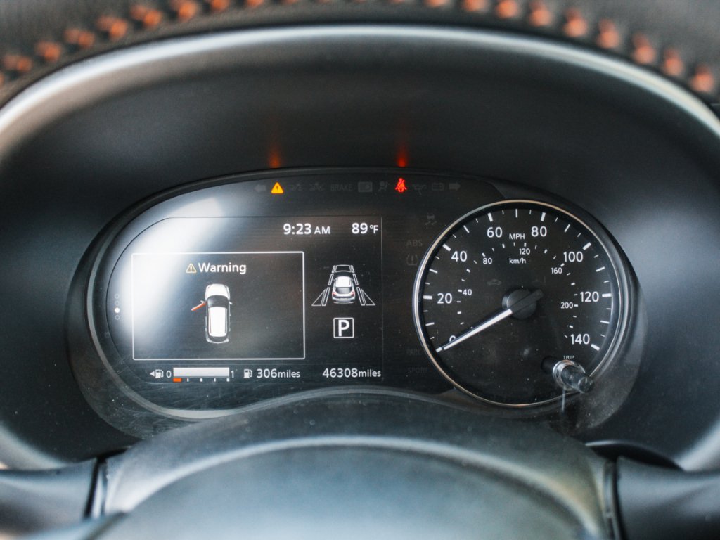 Used 2024 Boulder Gray Pearl Nissan SR image 13