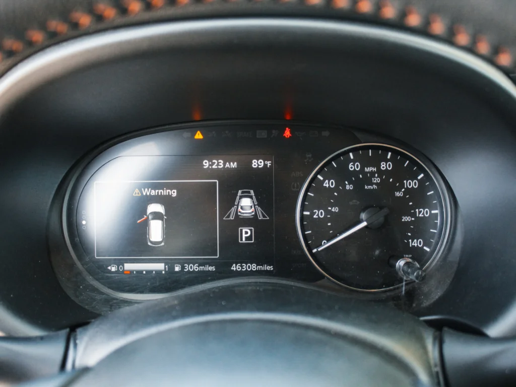 Used 2024 Boulder Gray Pearl Nissan SR image 13