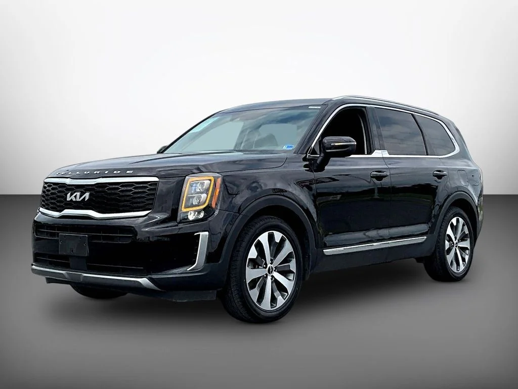 Used 2022 Black Kia EX image 3