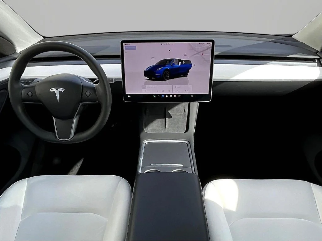 Used 2024 Deep Blue Metallic Tesla Long Range image 9
