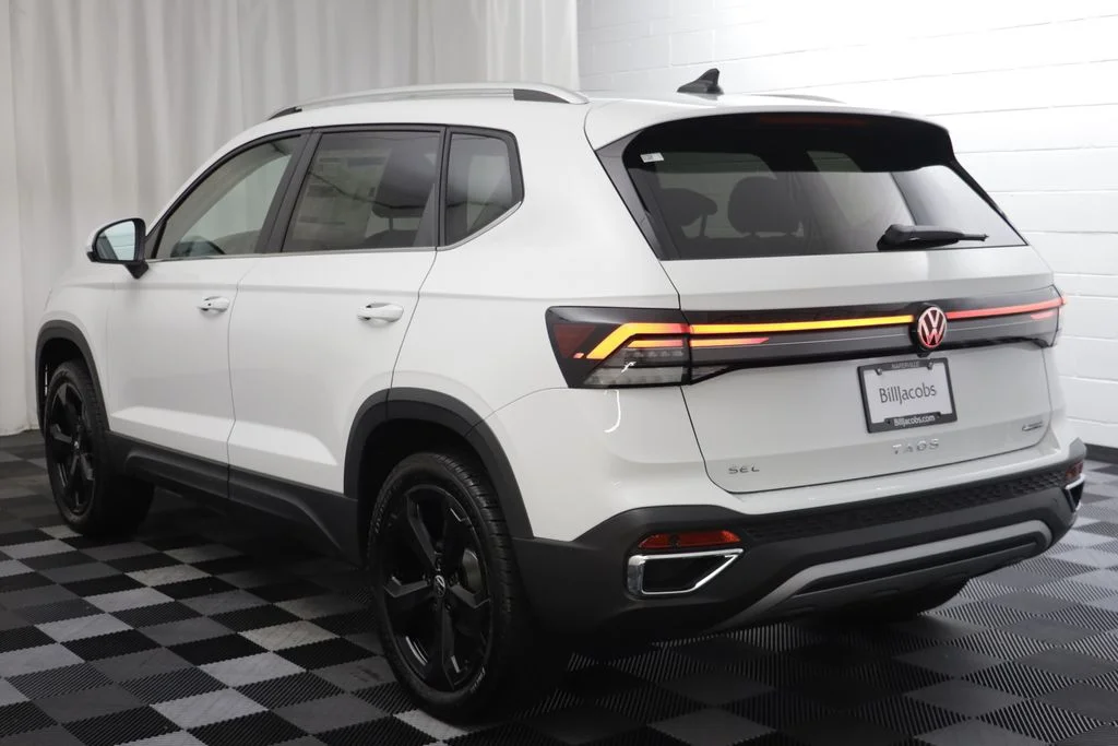 New 2026 Pure White Volkswagen 1.5T SEL image 16