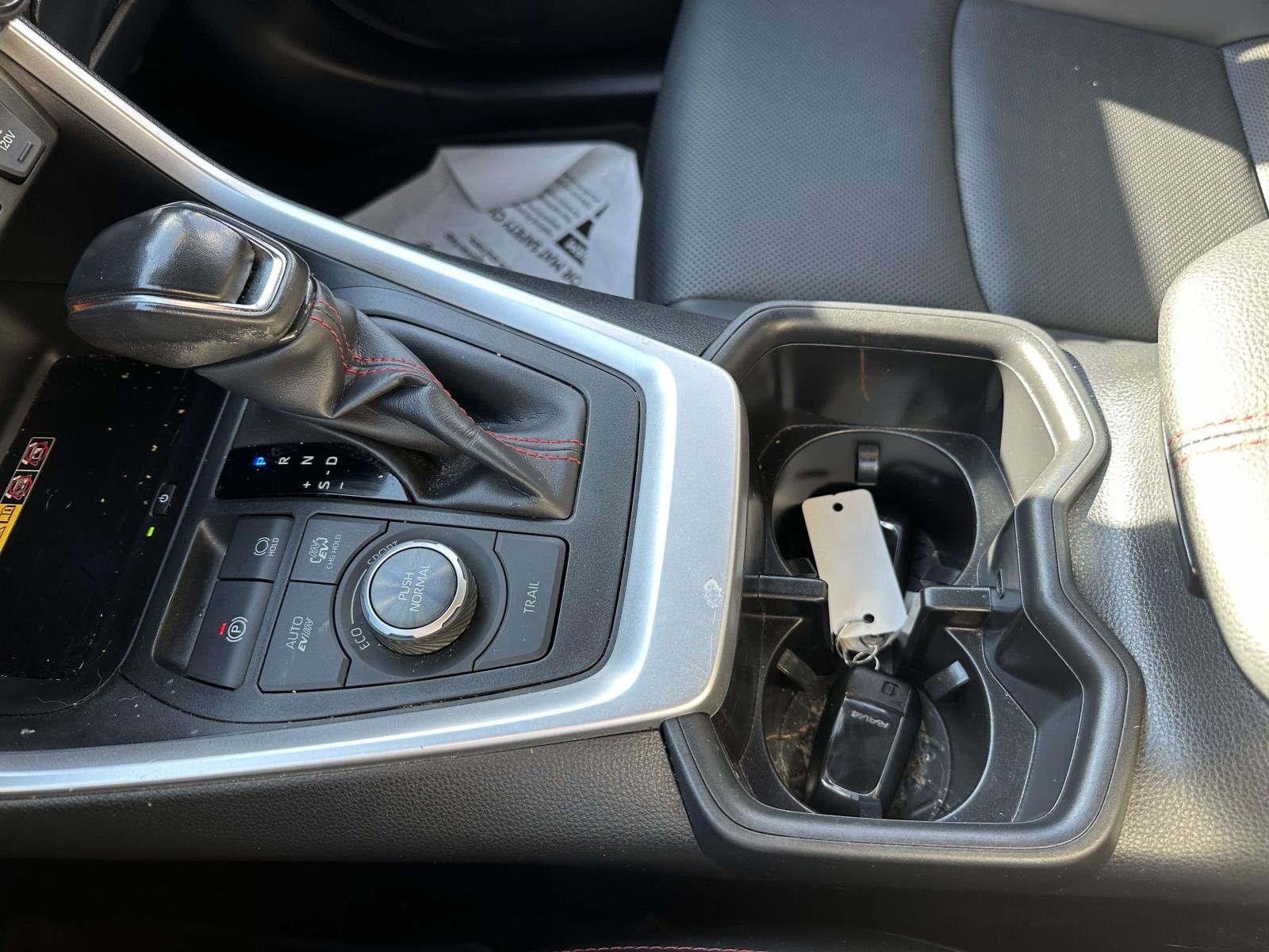 2023 Toyota RAV4 XSE - Photo 24