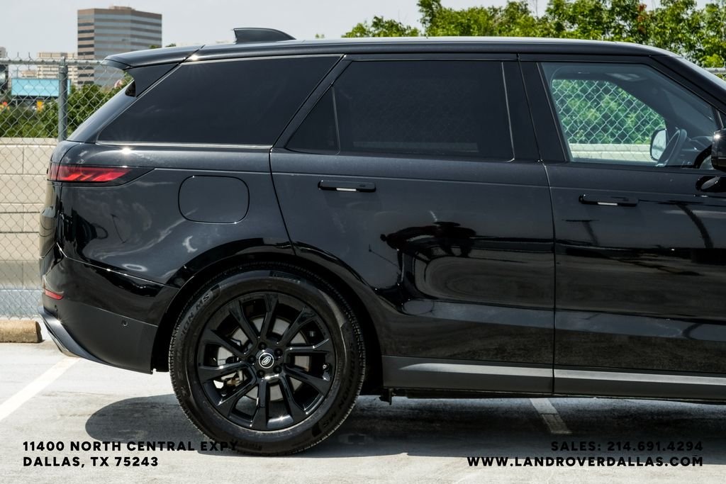 Certified Used 2025 Santorini Black Metallic Land Rover SE image 6