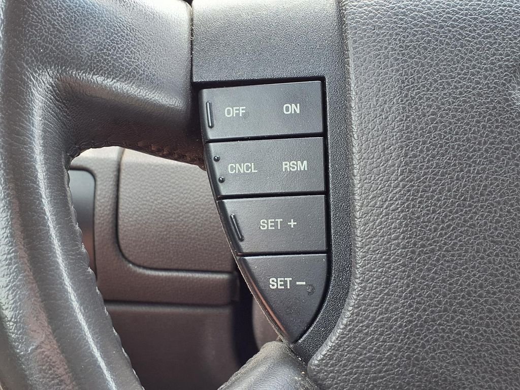 Used 2009 Silver Ford SE image 14