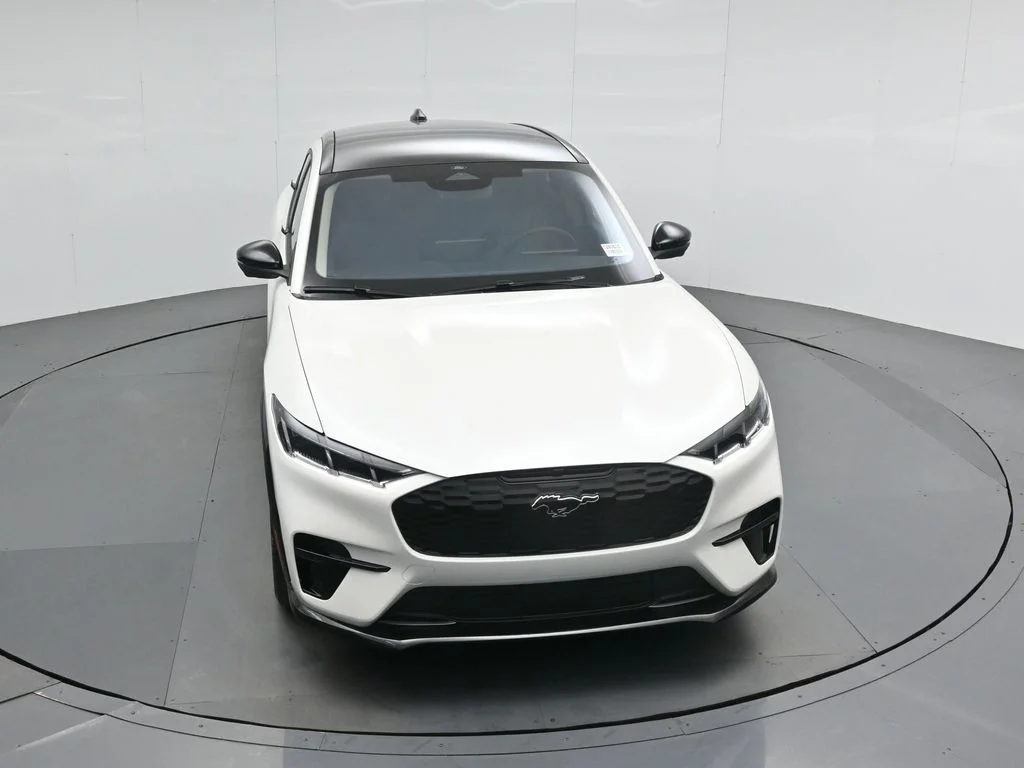New 2026 Star White Metallic Tri-coat Ford Premium image 36