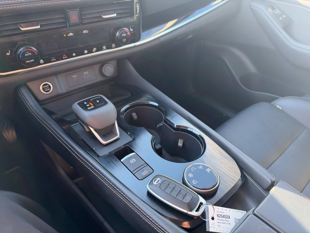 Used 2023 Gray Nissan SL image 29