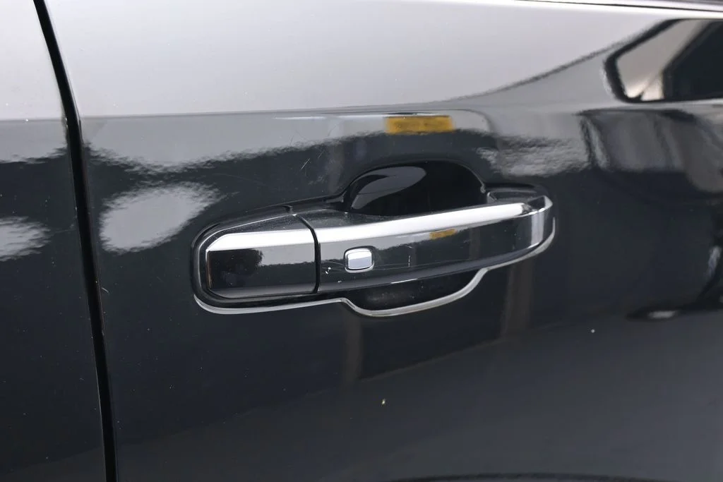 Used 2024 Black Chevrolet LT image 37