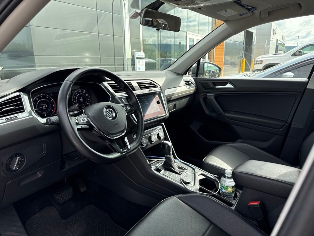 Used 2019 Platinum Gray Metallic Volkswagen 2.0T SEL image 14