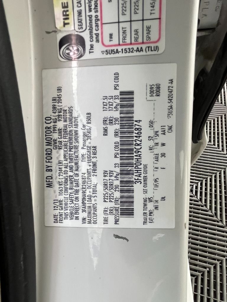 Used 2012 White Ford SE image 25