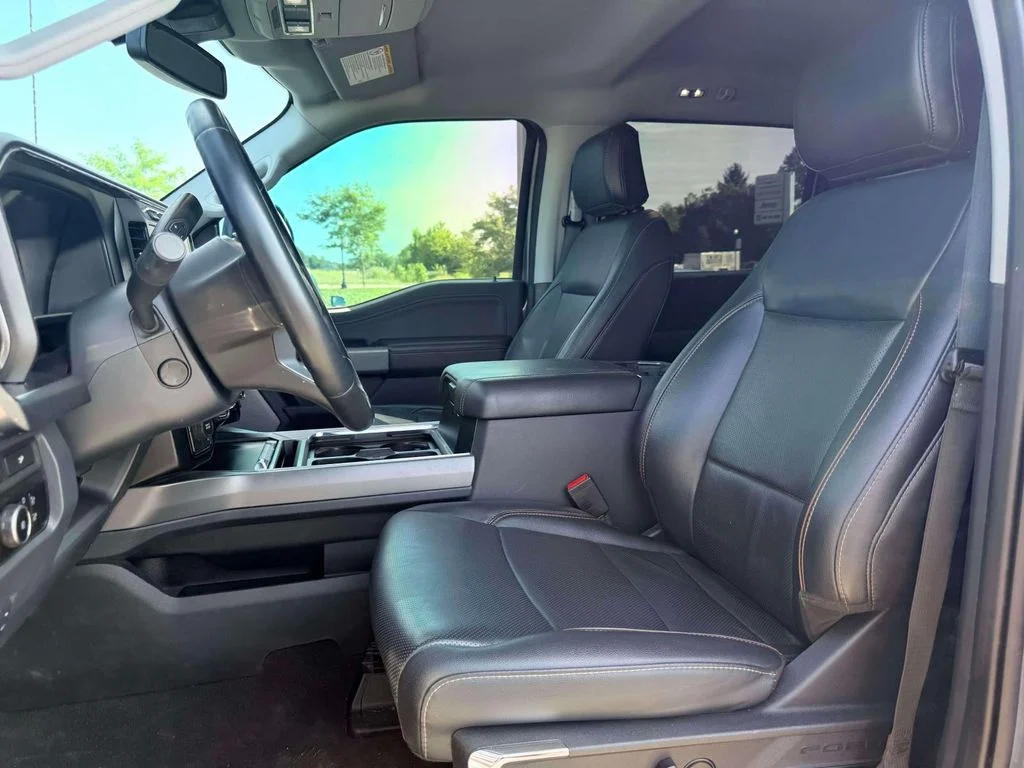 Used 2024 Gray Ford Lariat image 15
